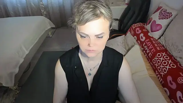 MildMature webcam