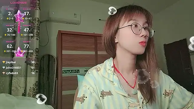 Lili_666 webcam
