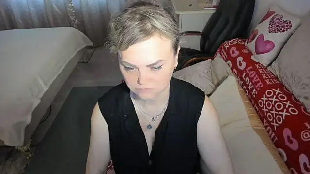 MildMature webcam