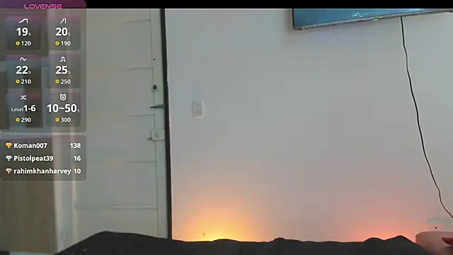 charlottekiss99 webcam