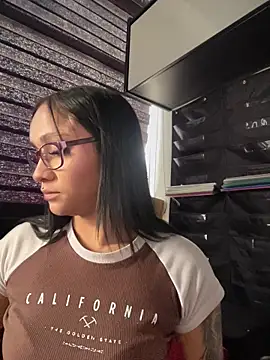 Isabella-Teen webcam
