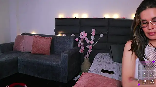 kathieandpovcock1 webcam
