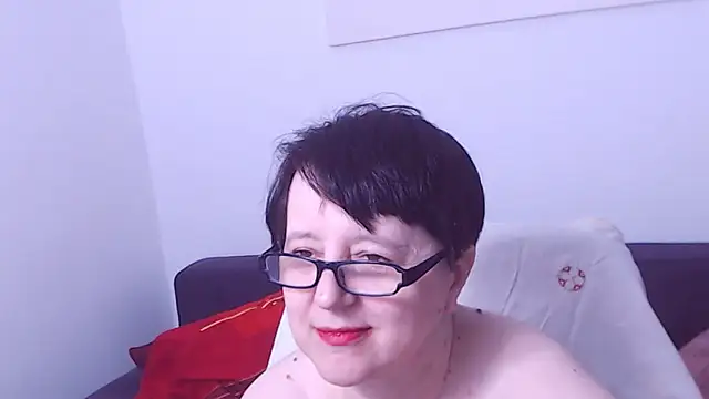 ChristaRose live cam on StripChat