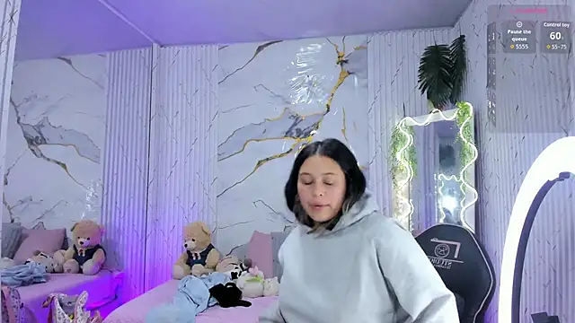 Canndyy_tay1