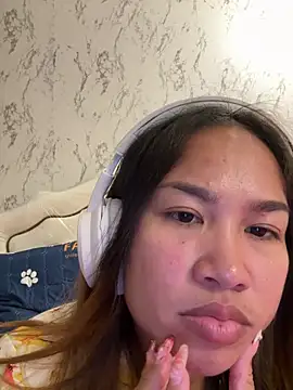Ponthip webcam