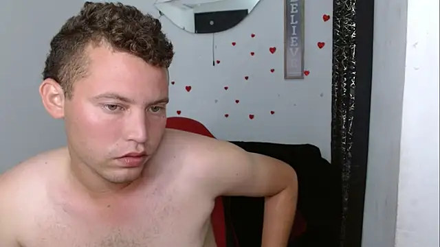 sven_fox723 webcam