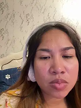Ponthip webcam