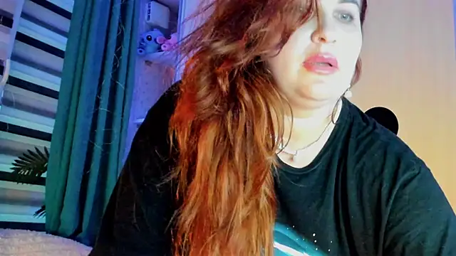 CoraSwon webcam