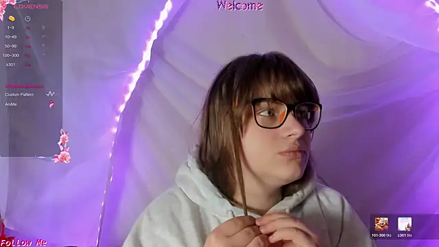 Seductive_She_Wolf webcam