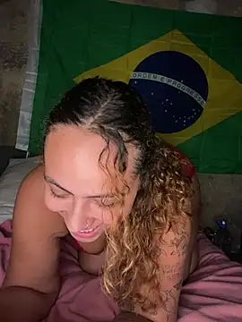 Chloe_Leaozinho webcam