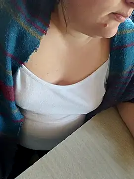 69_less webcam