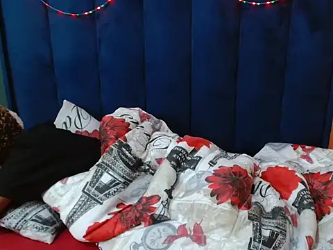 HotCreamyTea webcam