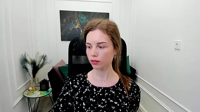 MileyWings webcam