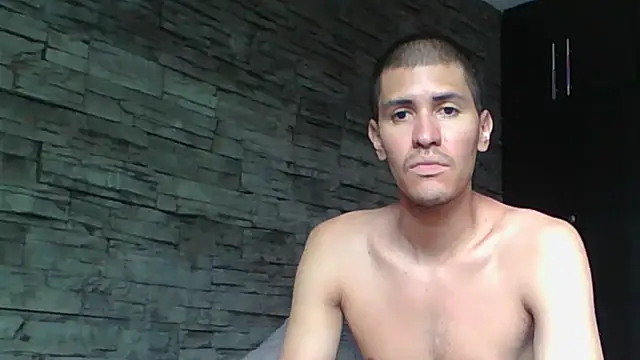 Sexylatin64 webcam