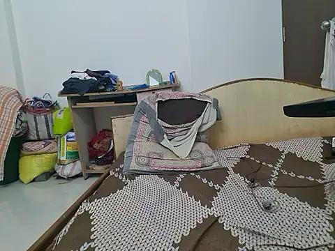 young-hairy-jon webcam
