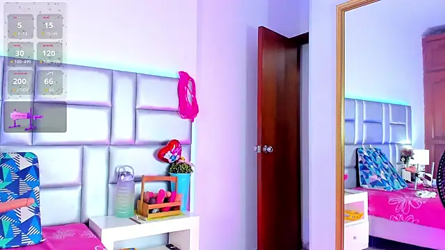 LovelyNickii webcam
