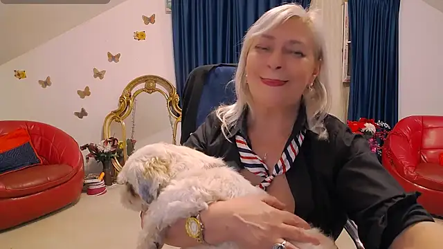 HypnotikCate webcam