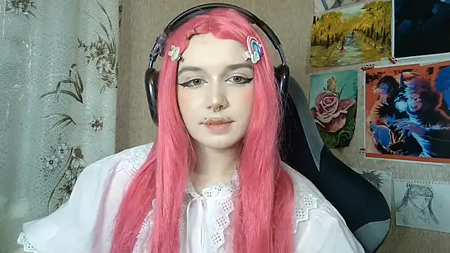 MilaTyan webcam