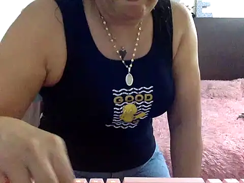 mommy-flabia webcam