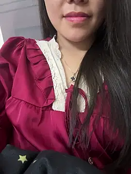Bella_7777 webcam