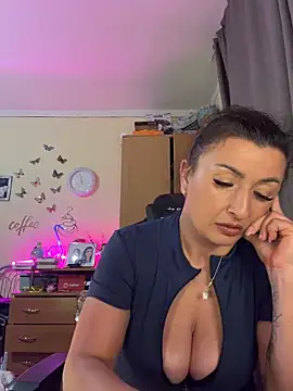 Hotangel75 live sex cam