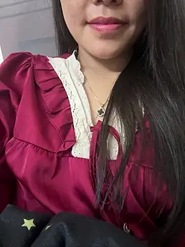Bella_7777 webcam