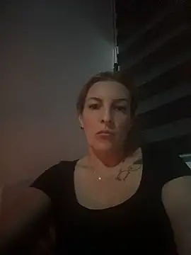 Hot-Milf4U webcam