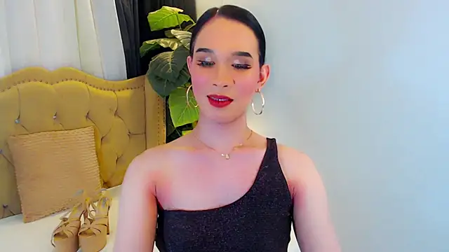 LexiLoreOnTop webcam