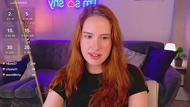 ChloeAster live cam on StripChat