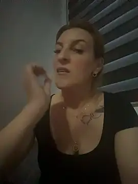 Hot-Milf4U webcam