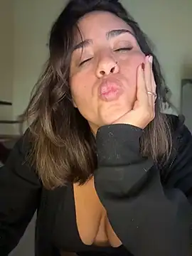fenixgre (F young) - finger in pussy and control last tip