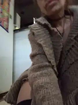 frozenwaffle (F mature) - Wet My pussy mmm