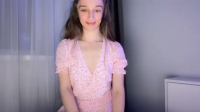 ShySchoolGirl webcam