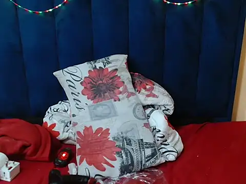 HotCreamyTea webcam