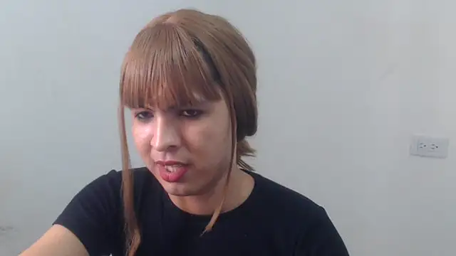 estefania224 webcam