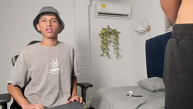 jacob_cum23 webcam