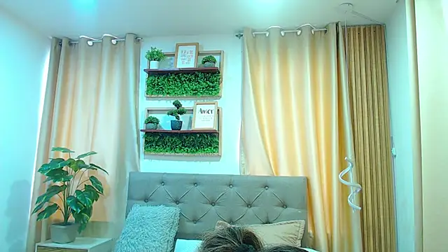 sasi_luna webcam