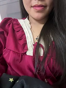 Bella_7777 webcam