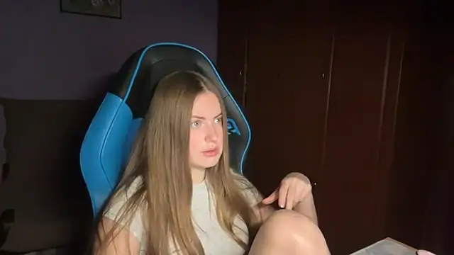 SilkSinner_ webcam