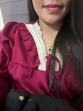 Bella_7777 webcam