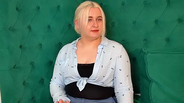 LioraArdyn webcam