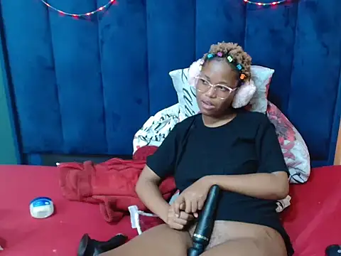 HotCreamyTea webcam