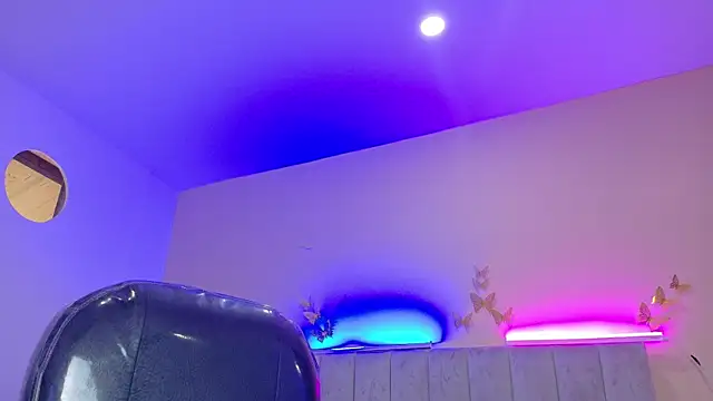 Nascary_Fox webcam