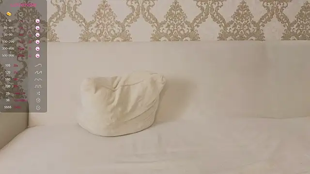 foxy_bloomm webcam