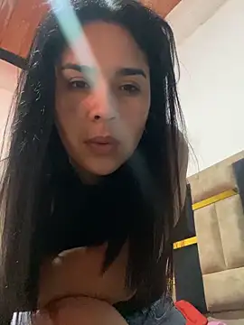 Celeste_Moom27 webcam