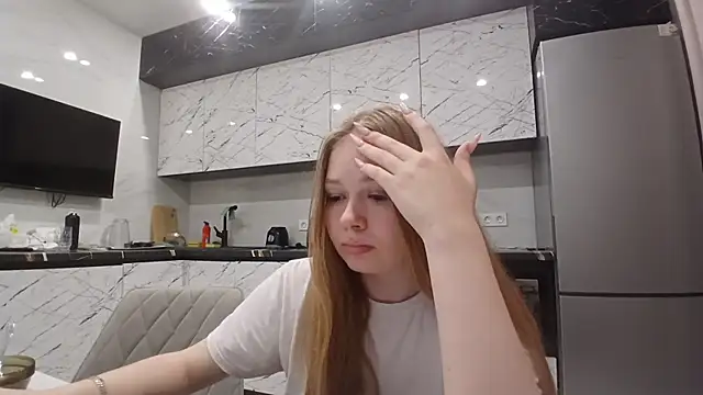 KarinaBestie webcam
