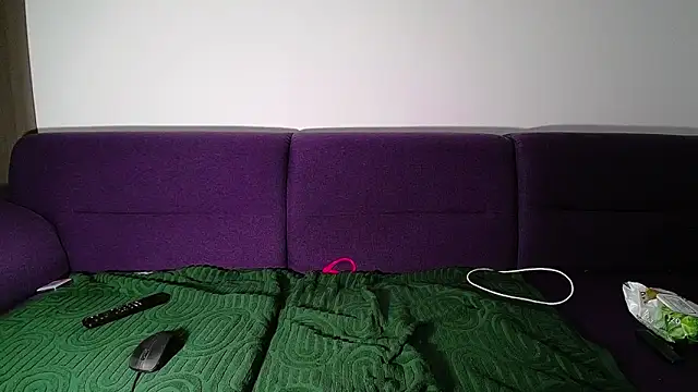 Julianna68 webcam