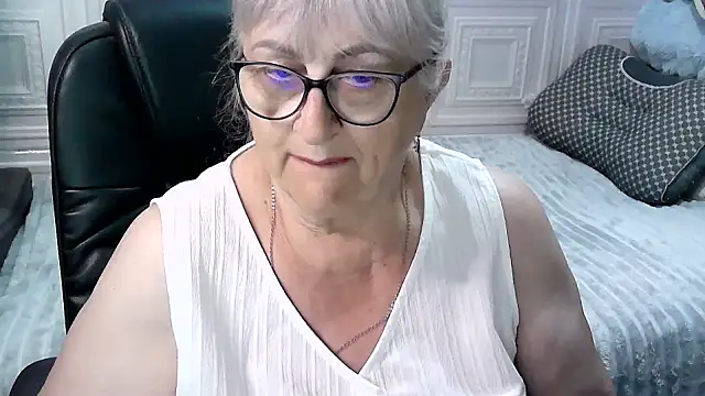 LolkaAlyss webcam