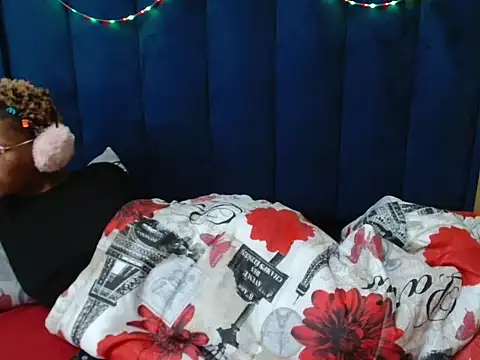 HotCreamyTea webcam