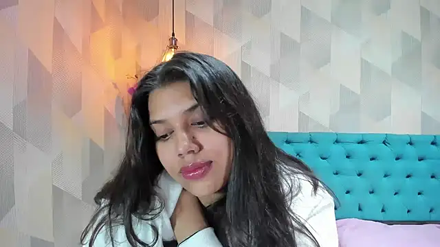 LindaBreeS webcam